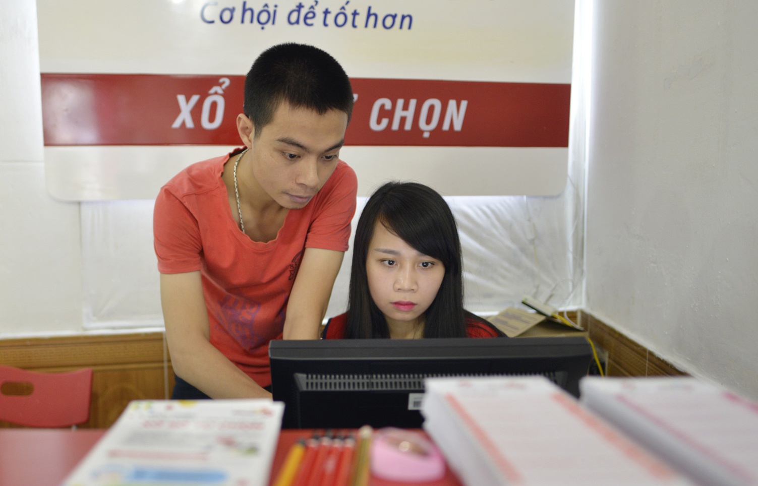 Vietlott thu 6,1 ty dong tu cac giai xo so khong nguoi nhan nam 2020 hinh anh