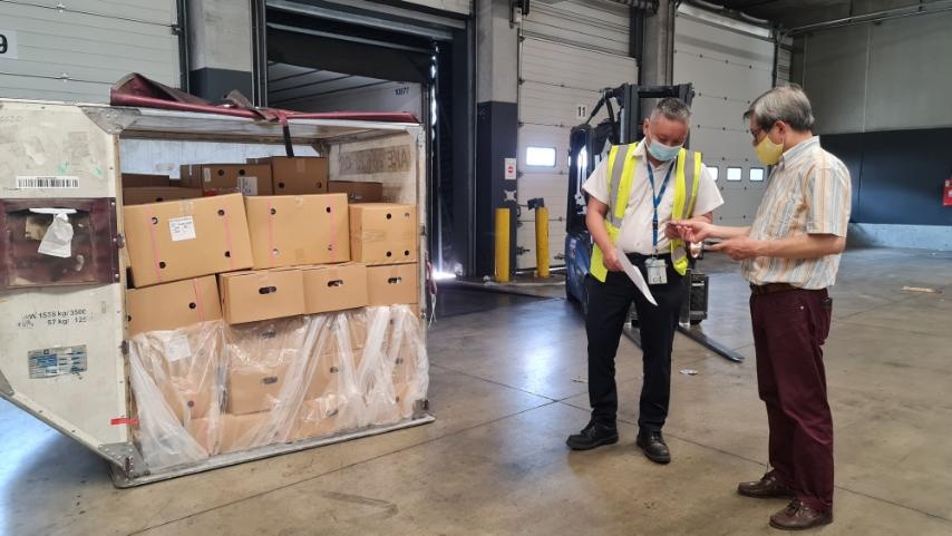 vai thieu viet nam xuat sang phap anh 1