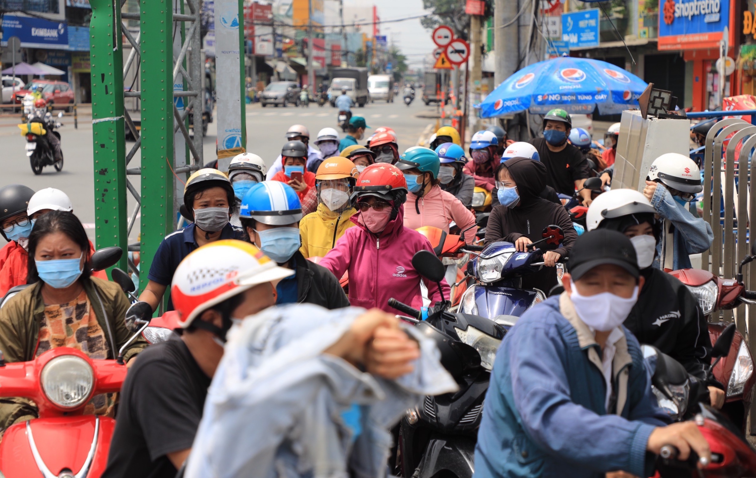 cham huy don di cho ho tp.hcm anh 2