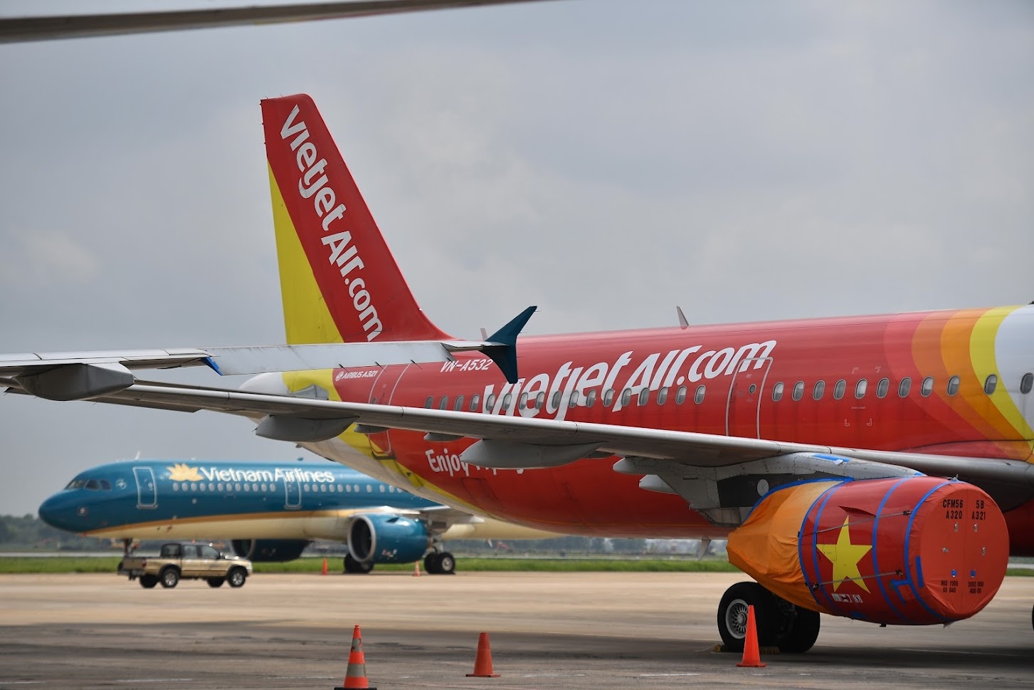 Vietnam Airlines va Vietjet duoc cap slot bay nhieu nhat hinh anh