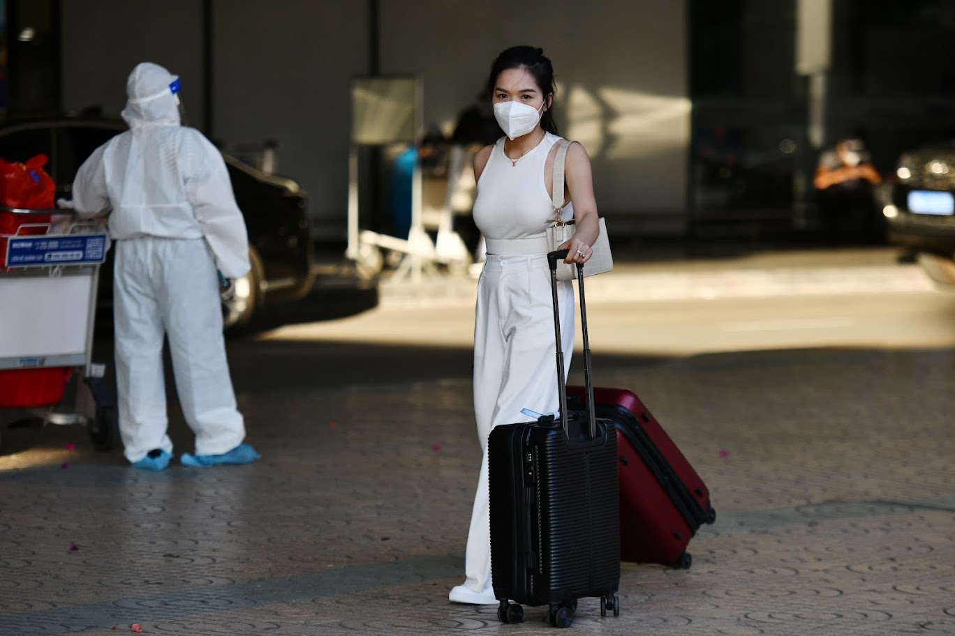 Tang tan suat bay giua TP.HCM, Ha Noi va Da Nang len 6 chuyen khu hoi hinh anh