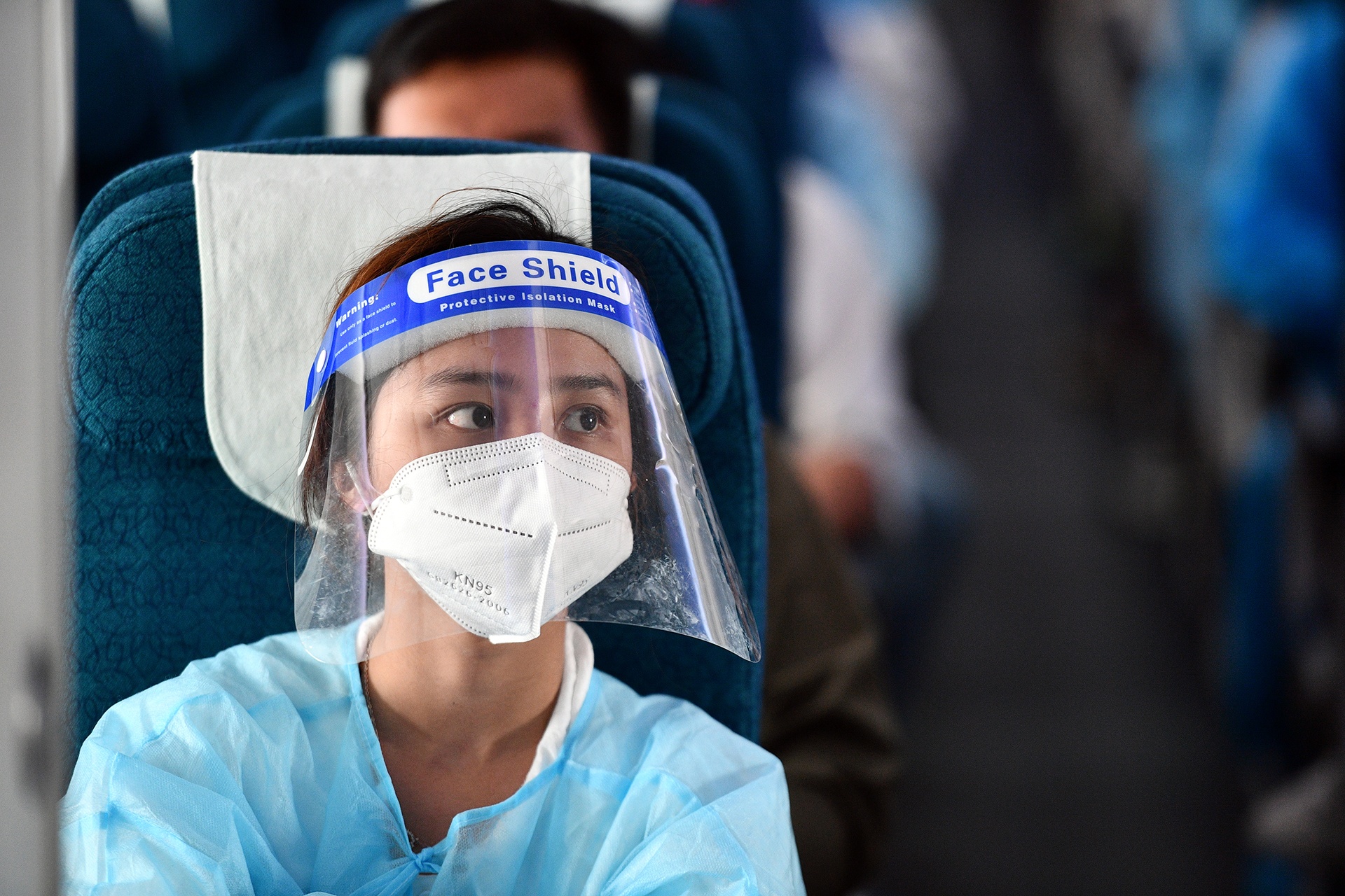 gia ve may bay thang 12 anh 1