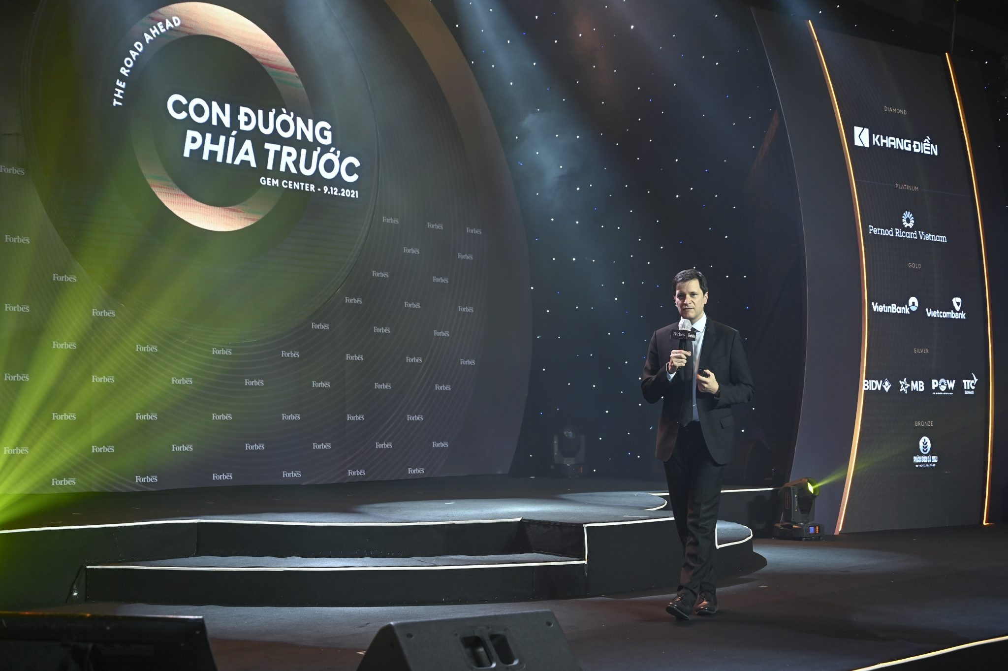 phuc hoi kinh te sau dich anh 2