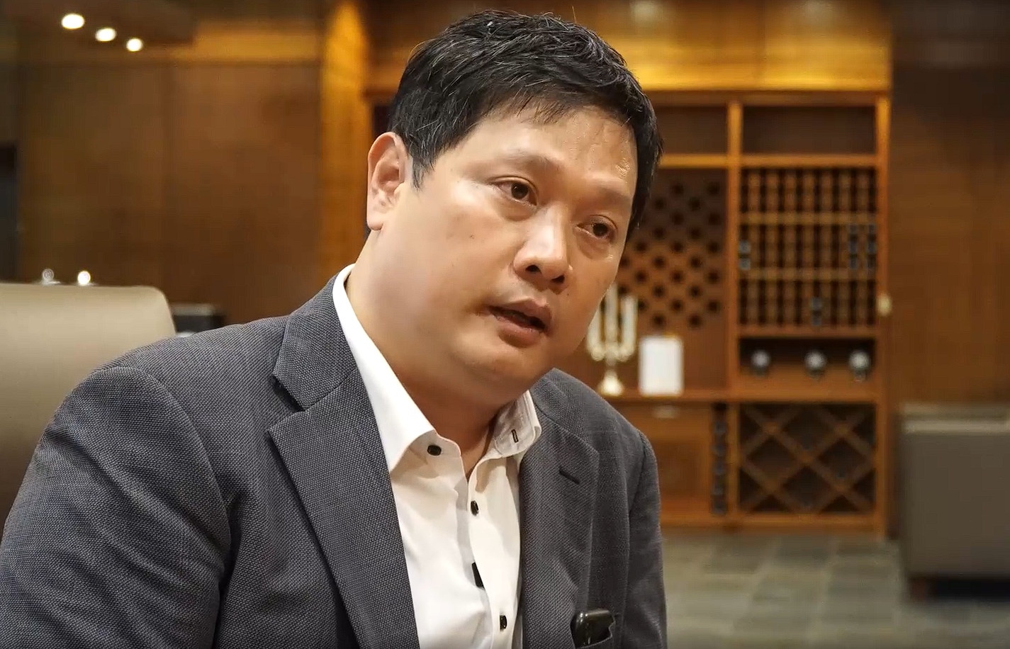 Tien si Phan Huu Duy Quoc roi coteccons anh 1