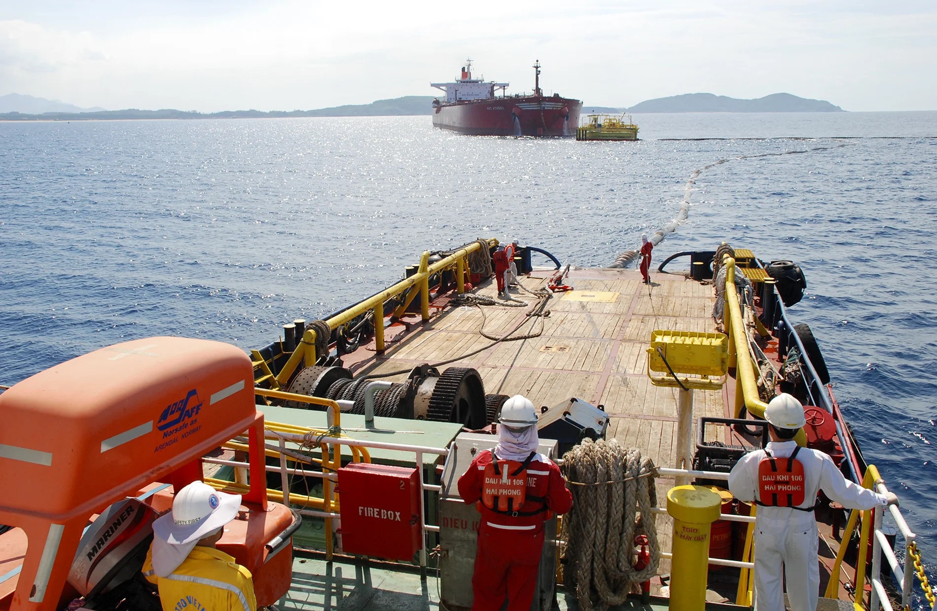 Thu tuong yeu cau co cau lai doanh nghiep Nha nuoc yeu kem, thua lo hinh anh