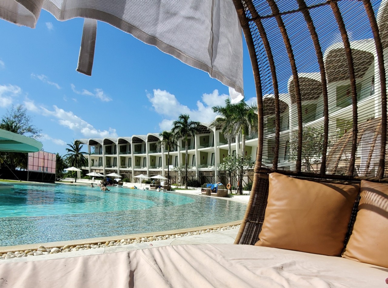 Nhieu dia phuong 'chay phong' dip nghi le hinh anh