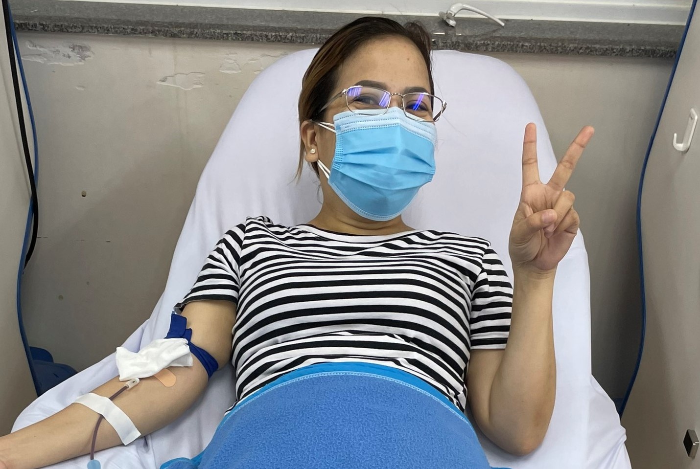 nguoi nuoc ngoai duoc giup do anh 4