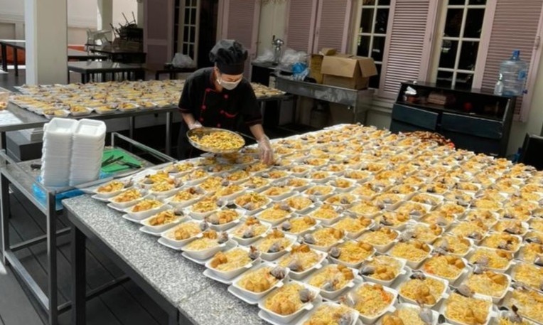 chu nha hang An phat com tu thien anh 3