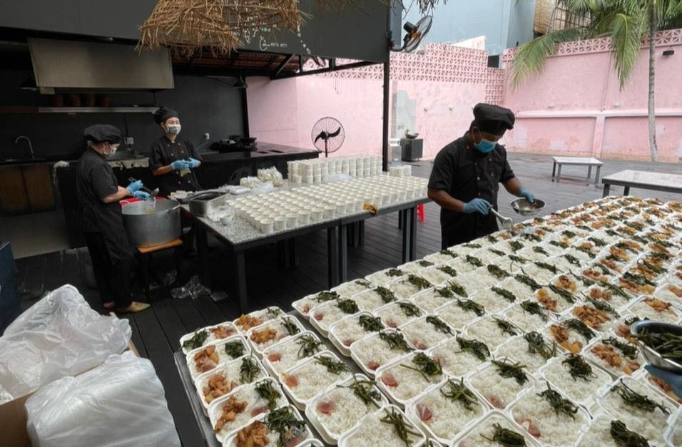 chu nha hang An phat com tu thien anh 4