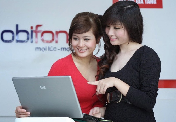 Sau Viettel, MobiFone gioi han tai khoan khuyen mai hinh anh