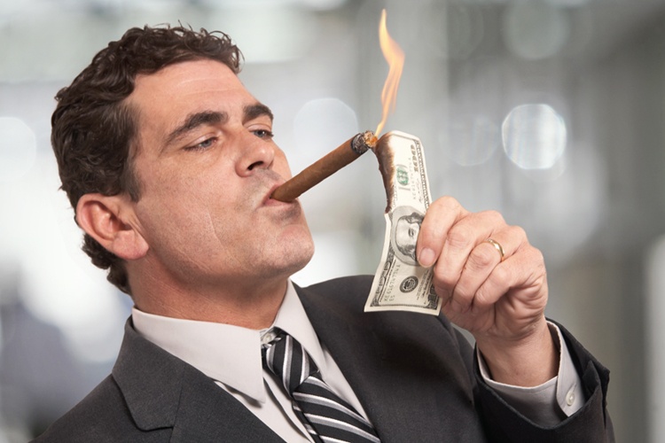 Nguoi giau song lau va khoe manh hon nguoi ngheo? hinh anh