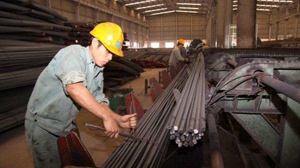 Muon huong luong huu toi da: Phai dong BHXH them 5 nam hinh anh