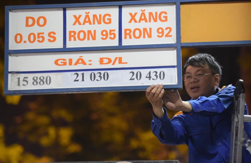 Gia xang vuot 20.000 dong/lit, cao nhat ke tu dau nam hinh anh