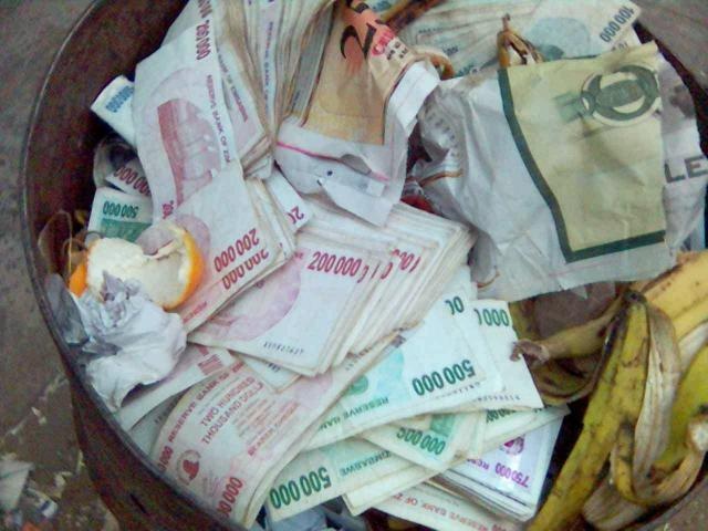 Chuyen mat gia ky luc cua dong dola Zimbabwe hinh anh