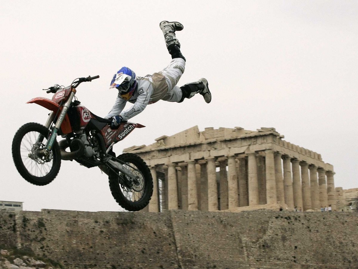 11 su that ve kinh te Hy Lap hinh anh