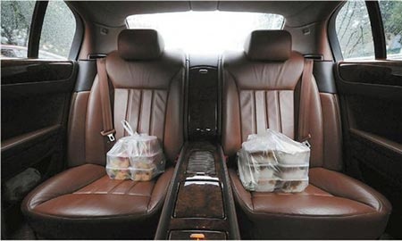 Nha giau Trung Quoc khoe cua theo cach di thuong hinh anh