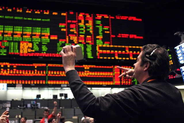 Dieu gi se xay ra sau khi thi truong chung khoan My giam 5%? hinh anh