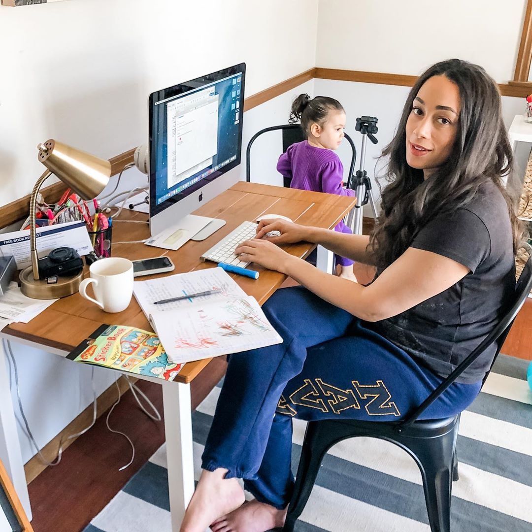 goc lam viec hi-tech,  lam viec tai nha,  COVID-19,  lam viec tu xa,  cach ly xa hoi anh 10