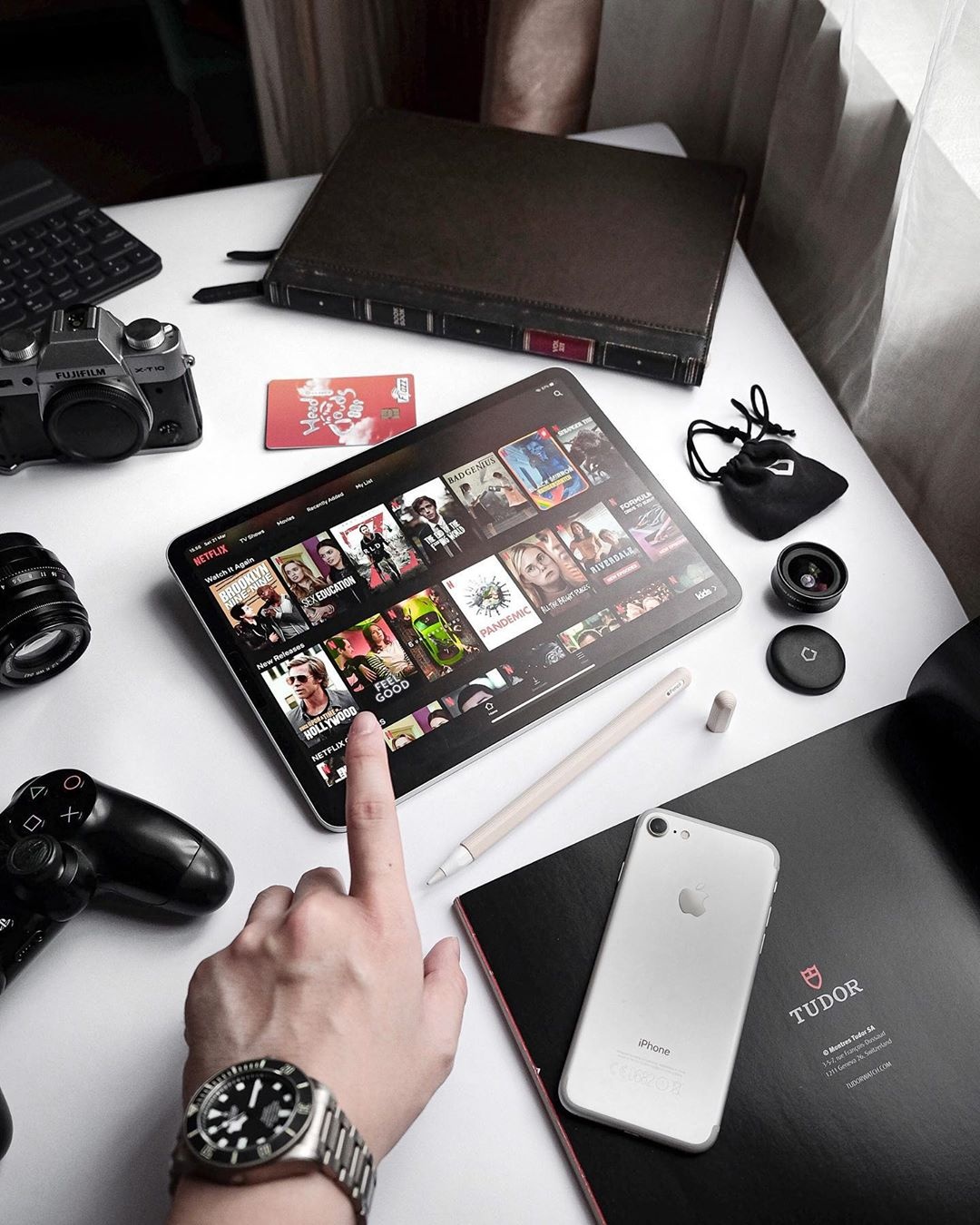 goc lam viec hi-tech,  lam viec tai nha,  COVID-19,  lam viec tu xa,  cach ly xa hoi anh 5