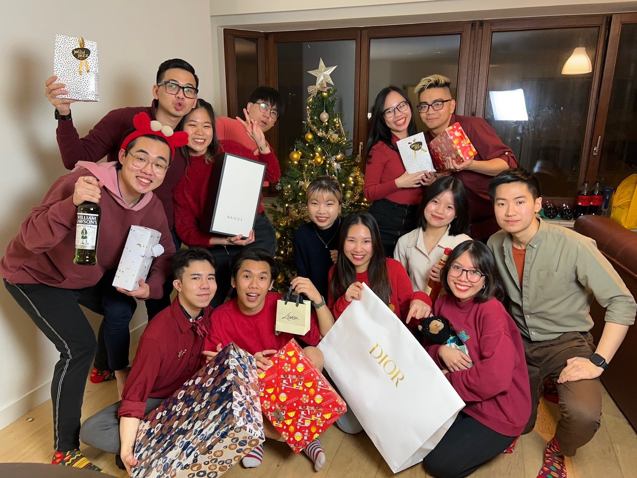 lam viec o Bi anh 10