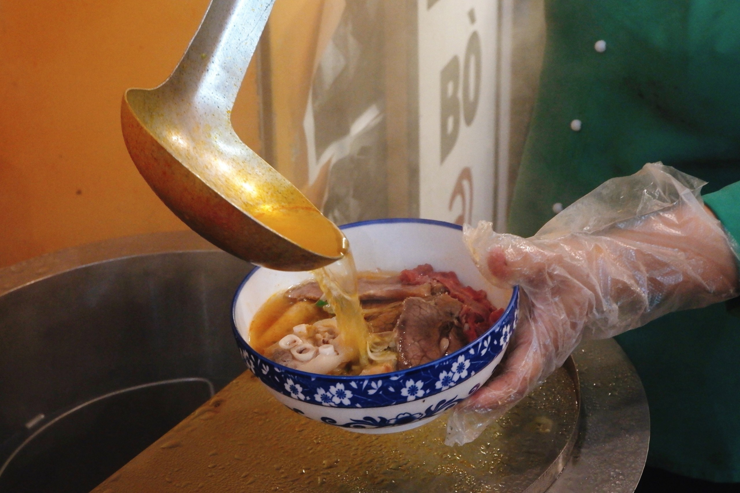 bun bo den dau o tphcm anh 6