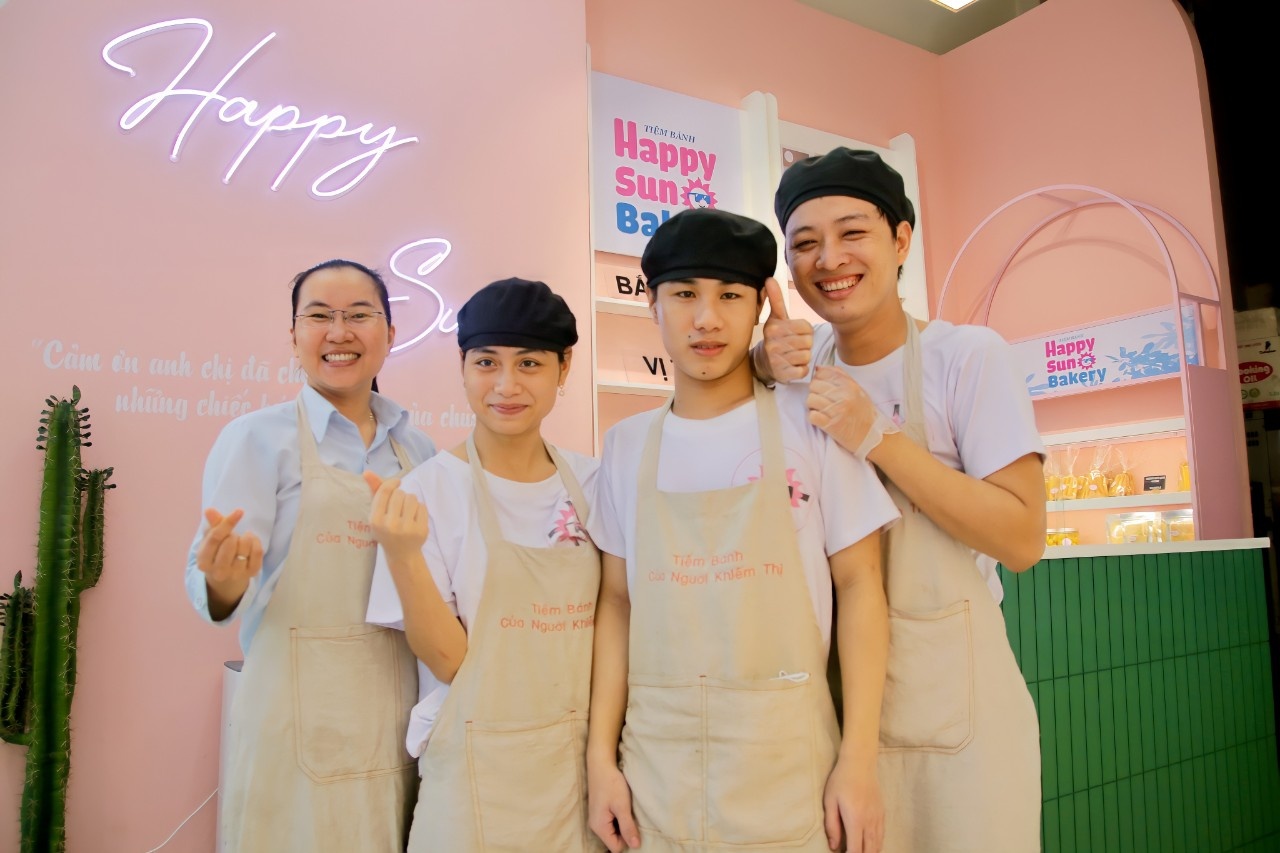 tiem banh khiem thi anh 8