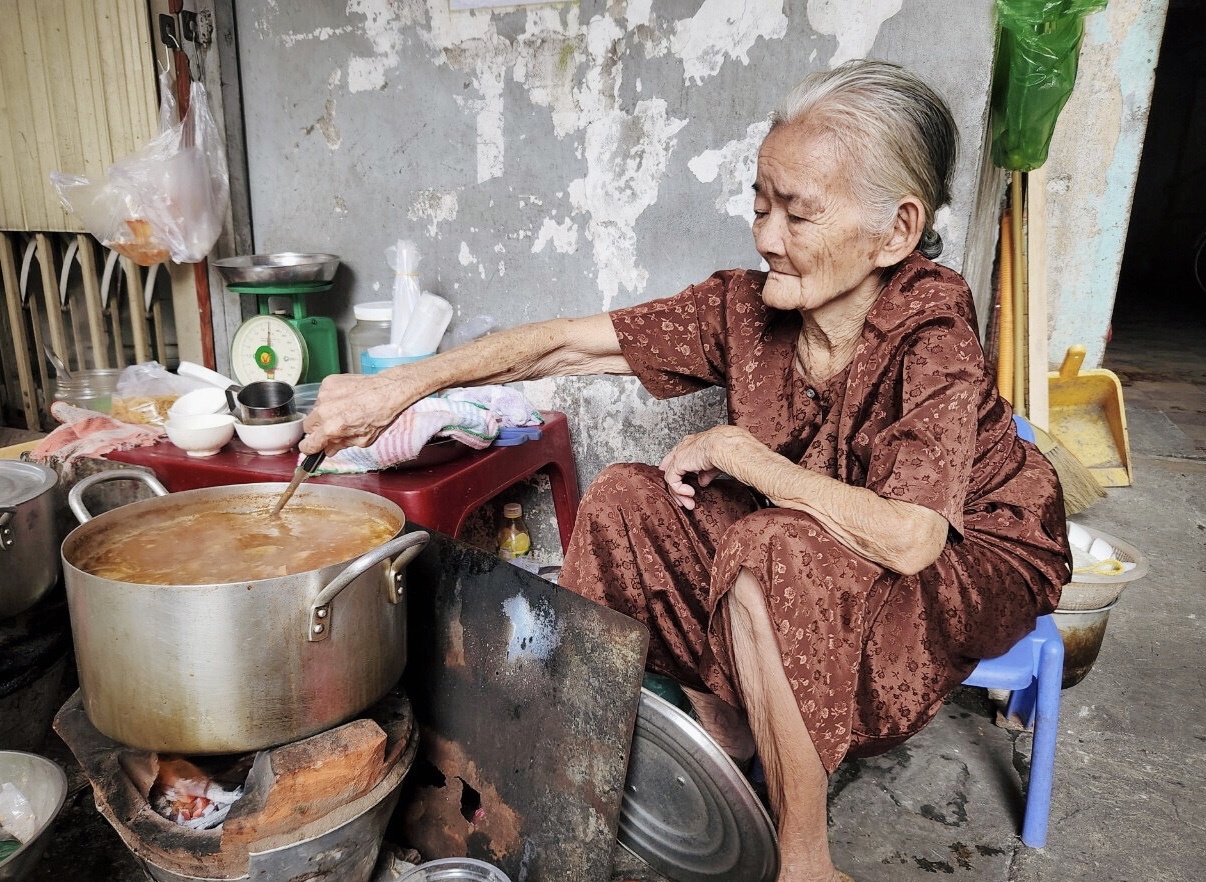 quan pha lau ba ngoai o tphcm anh 1