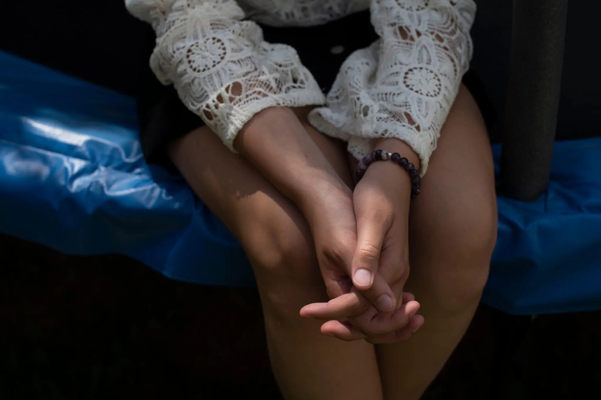 tre em tram cam anh 2