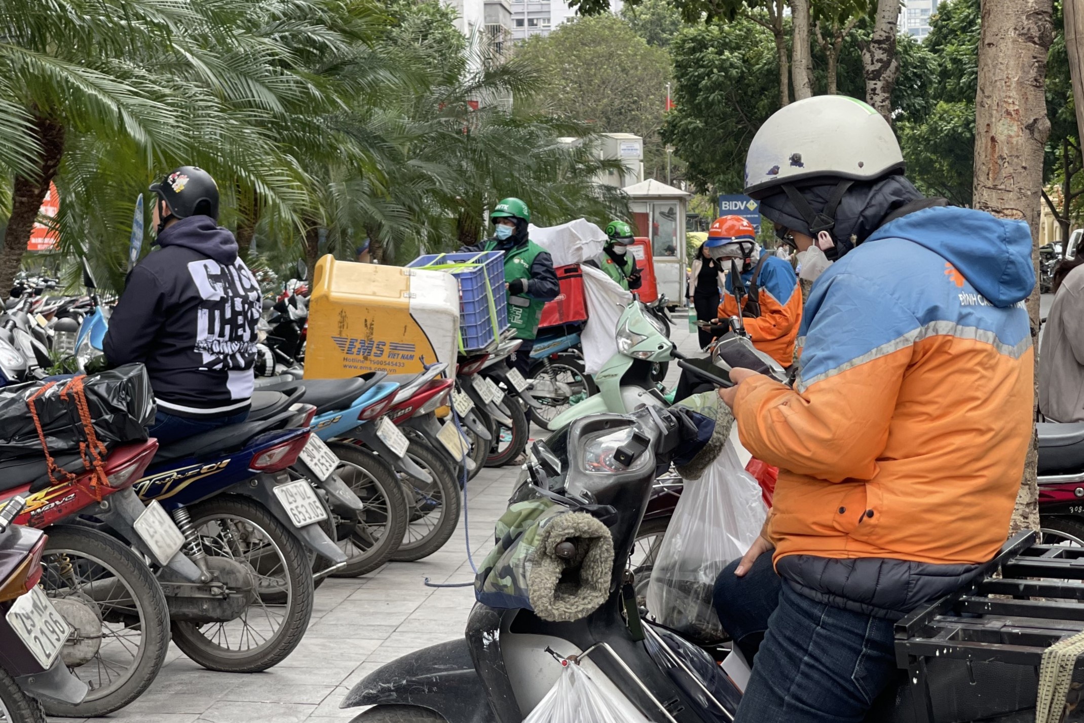 ship hang cuoi nam anh 5