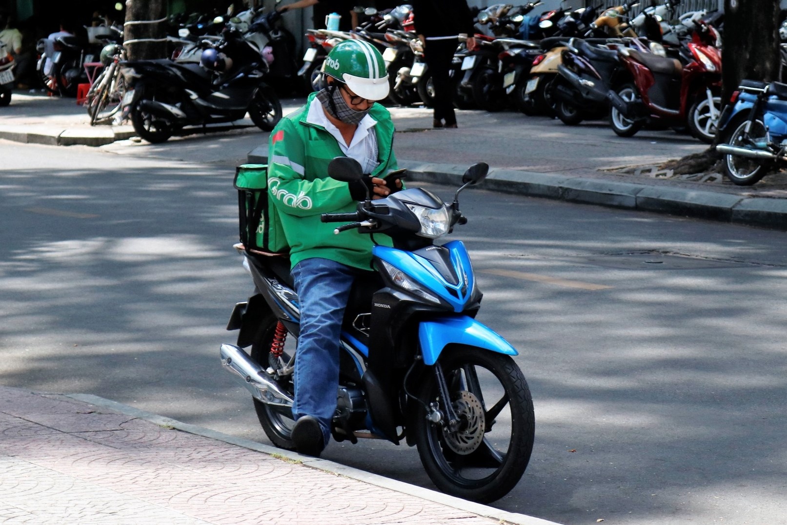 ship hang cuoi nam anh 6