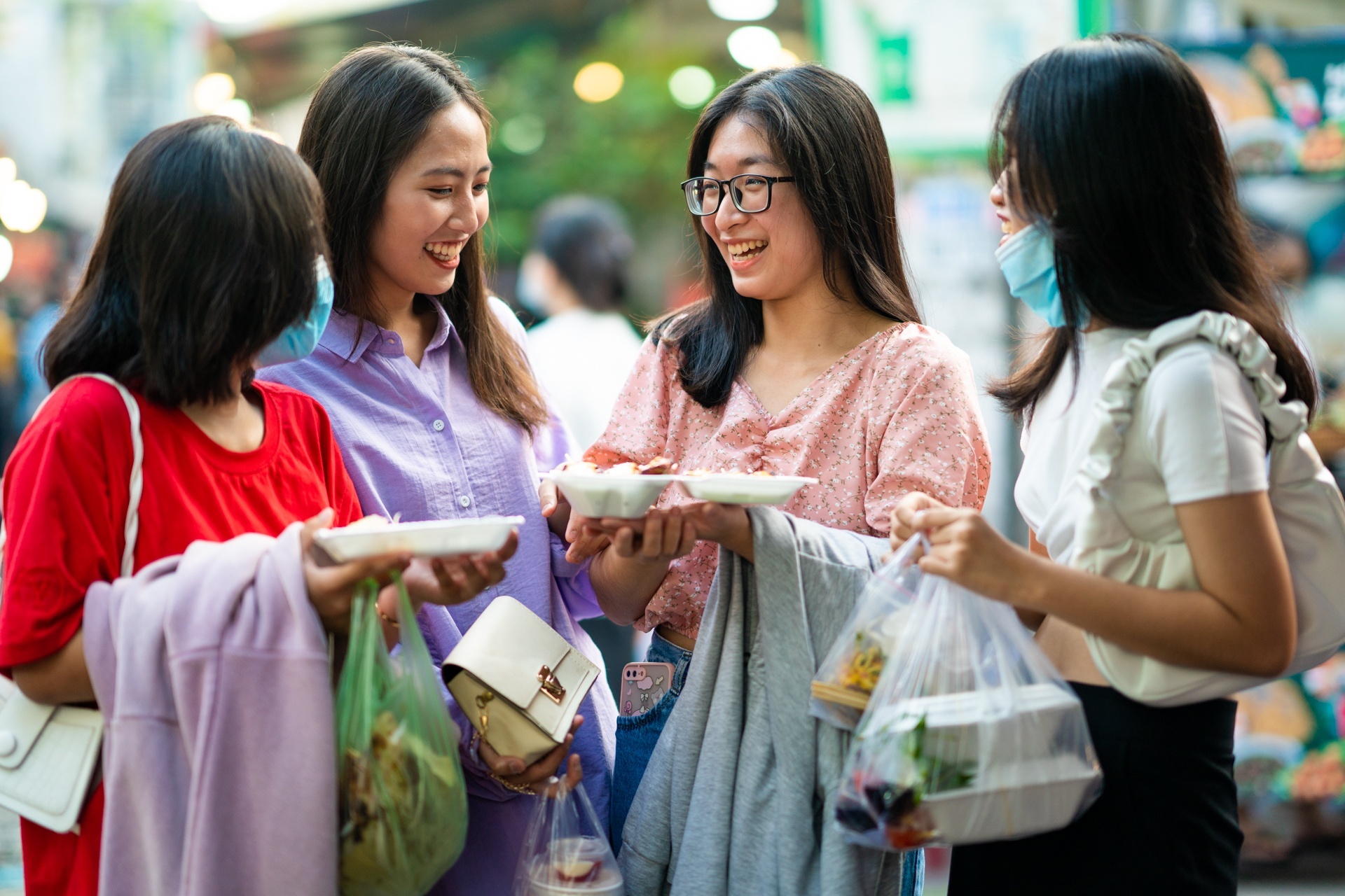 Pho am thuc Ho Thi Ky tang gia nhe ngay dau nam hinh anh