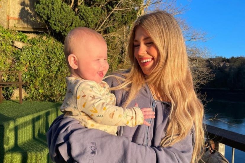 Bi chi trich vi dat ten con khong giong ai hinh anh