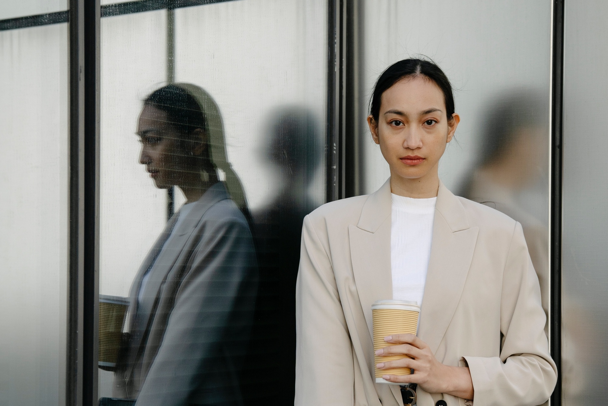 Bi kip cua nguoi gioi xoay xo hinh anh