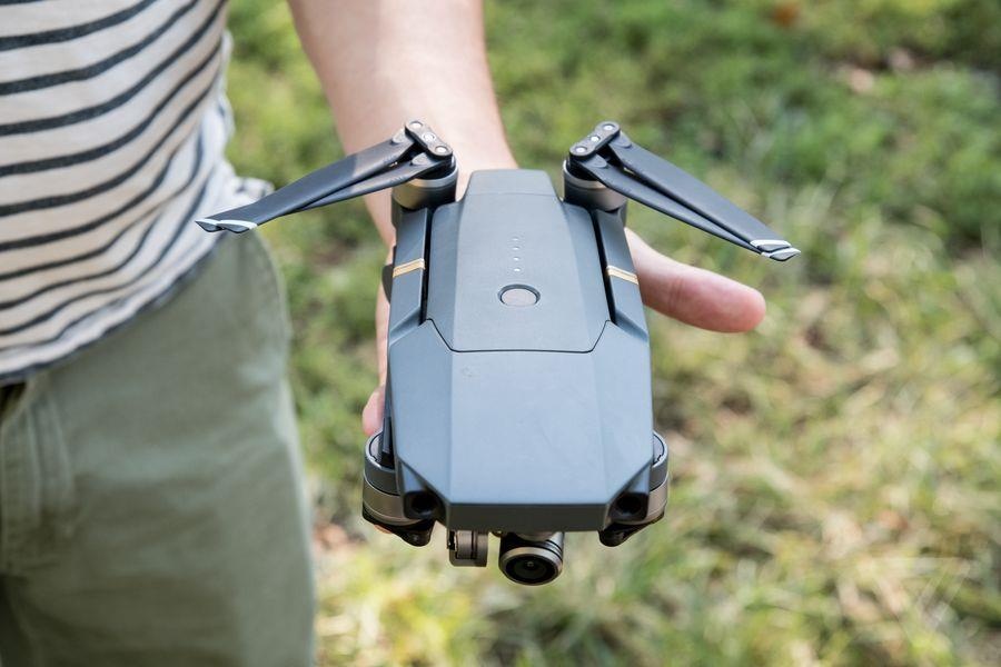 Drone chữa cháy Nhà thờ Đức Bà ảnh 2 Drone chua chay Nha tho Duc Ba anh 2