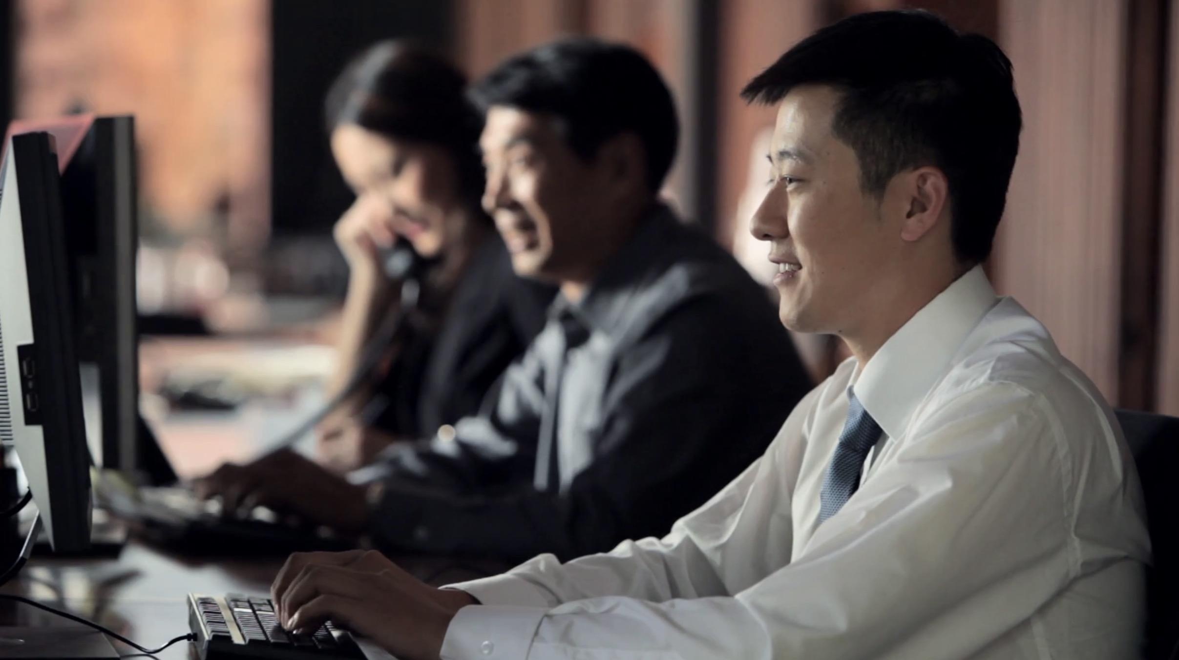 Sau '996', gioi van phong TQ se lam viec dien cuong kieu '007'? hinh anh