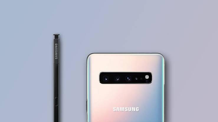 Thiet ke Galaxy Note 10 se co diem tuong dong iPhone XS hinh anh