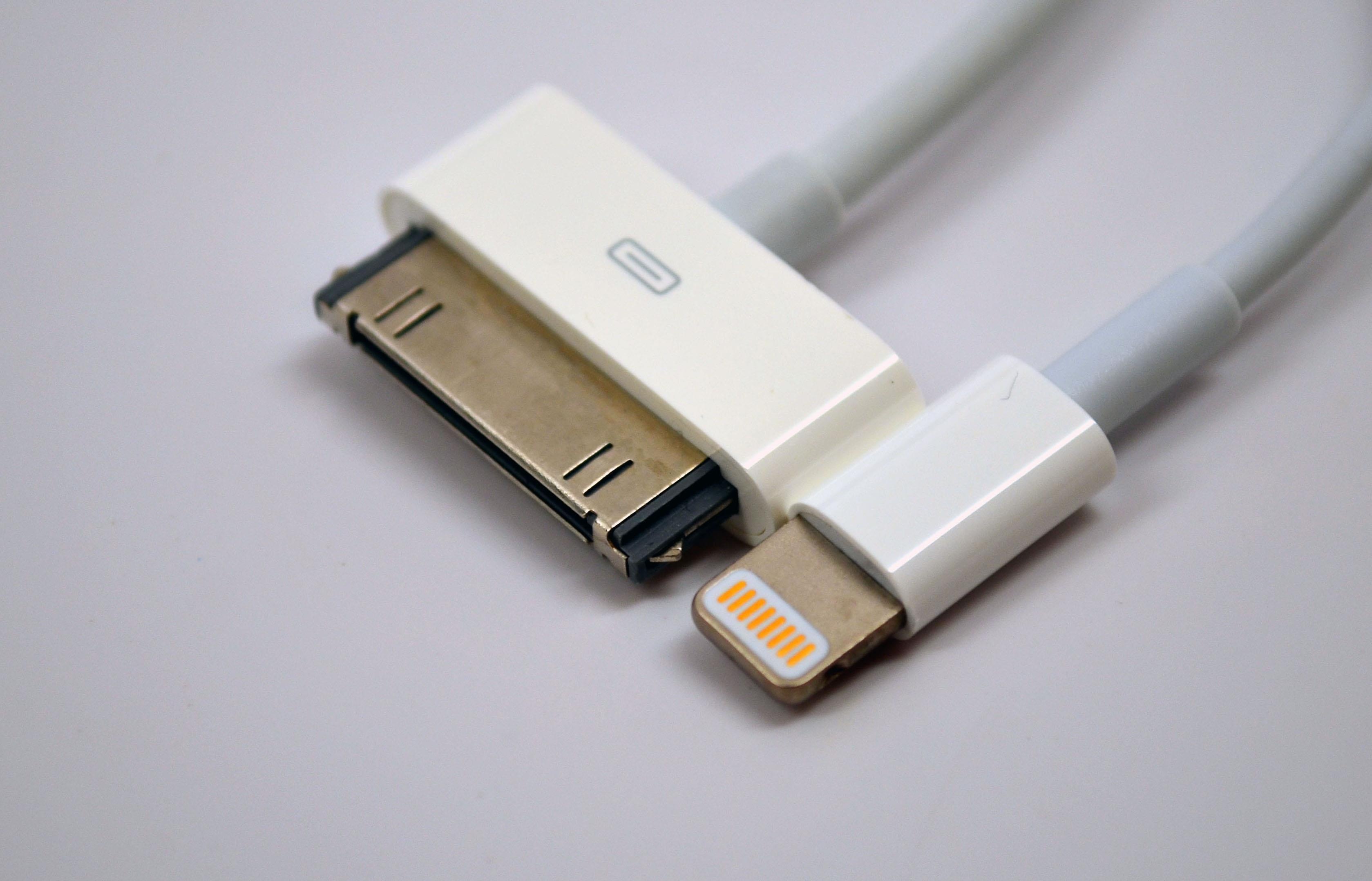 Đã đến lúc Apple loại bỏ cổng Lightning ảnh 3 Da den luc Apple loai bo cong Lightning anh 3