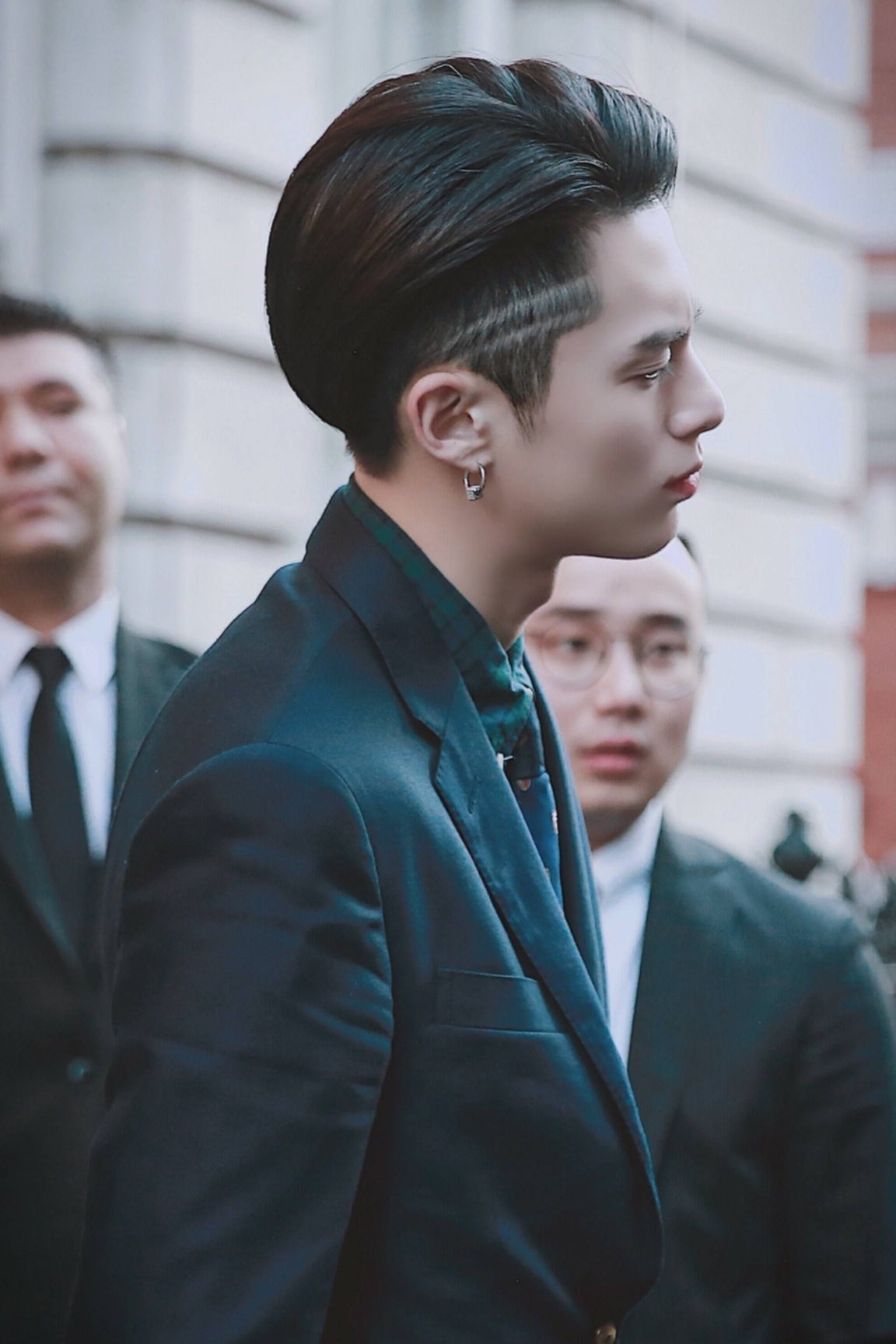 Quá khứ nổi loạn của mỹ nam Vườn sao băng 2018 ảnh 8 Qua khu noi loan cua my nam Vuon sao bang 2018 anh 8