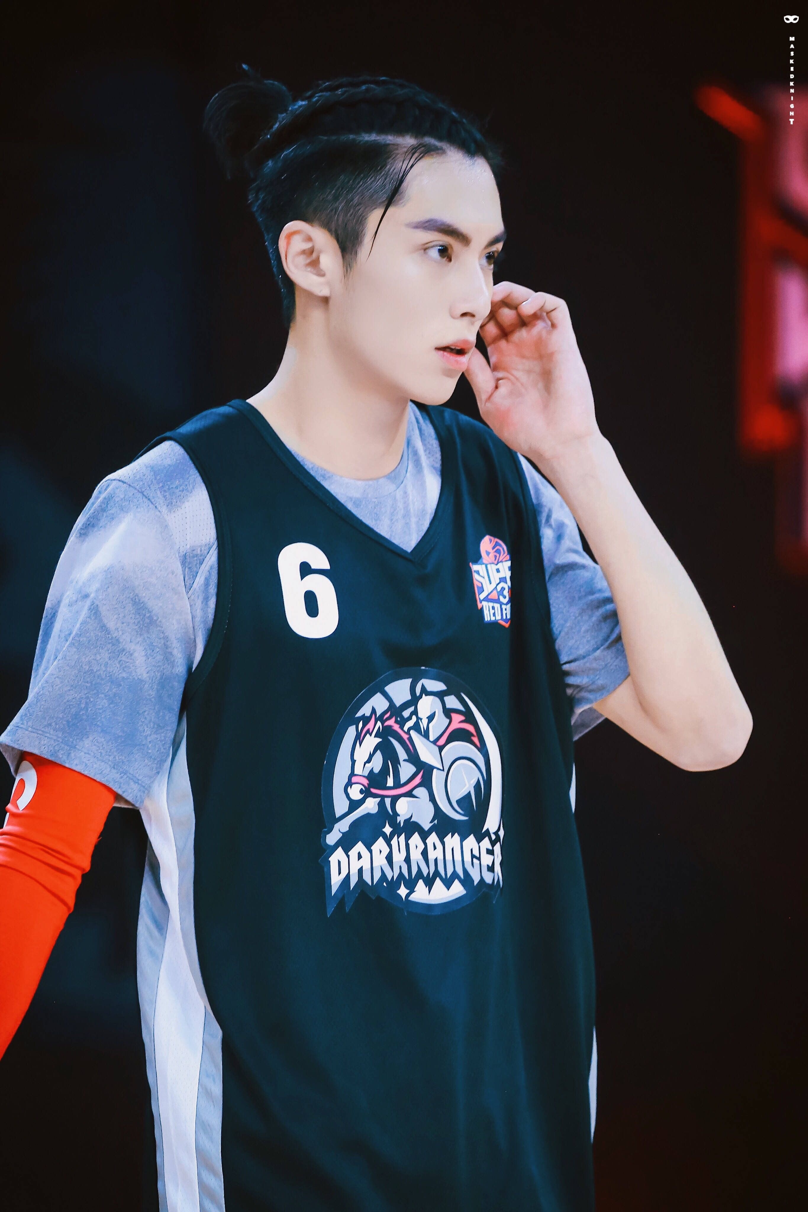 Quá khứ nổi loạn của mỹ nam Vườn sao băng 2018 ảnh 5 Qua khu noi loan cua my nam Vuon sao bang 2018 anh 5