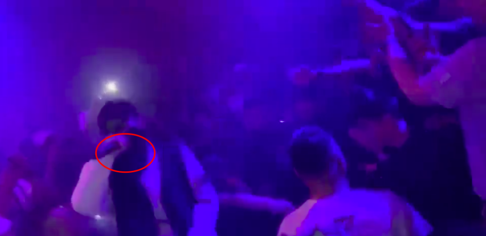 Ly Tieu Lo ngoai tinh anh 1