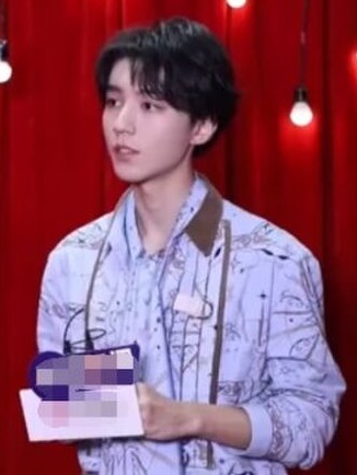 Vương Tuấn Khải giảm cân để đóng phim ảnh 2 Vuong Tuan Khai giam can de dong phim anh 2