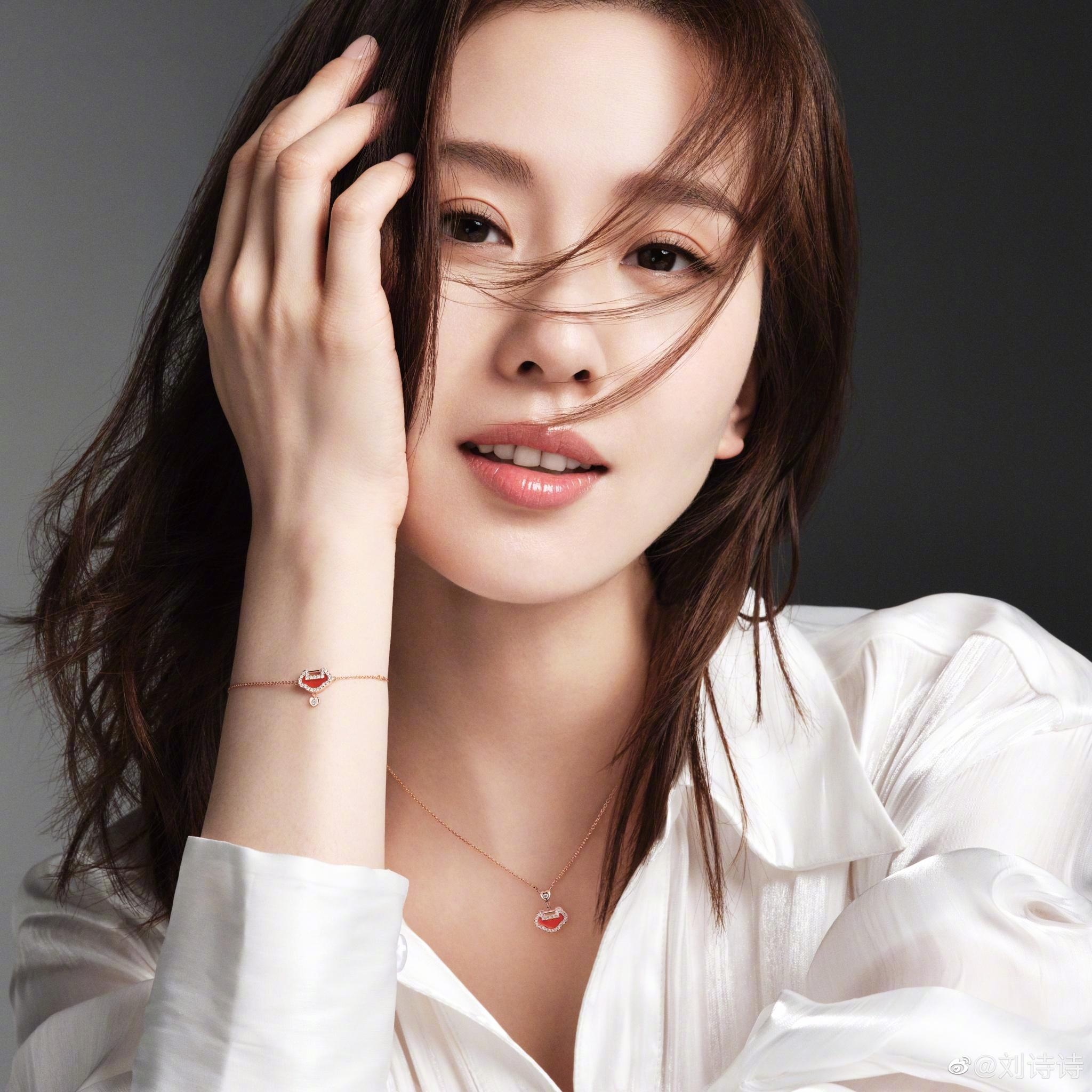 Su nghiep cua cac tieu hoa dan 8X sau sinh con anh 6