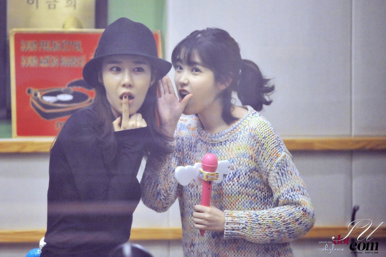 Tinh ban cua IU va Yoo In Na anh 4