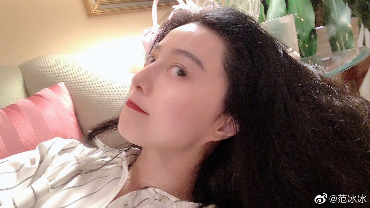 Pham Bang Bang va Ly Than tai hop anh 2