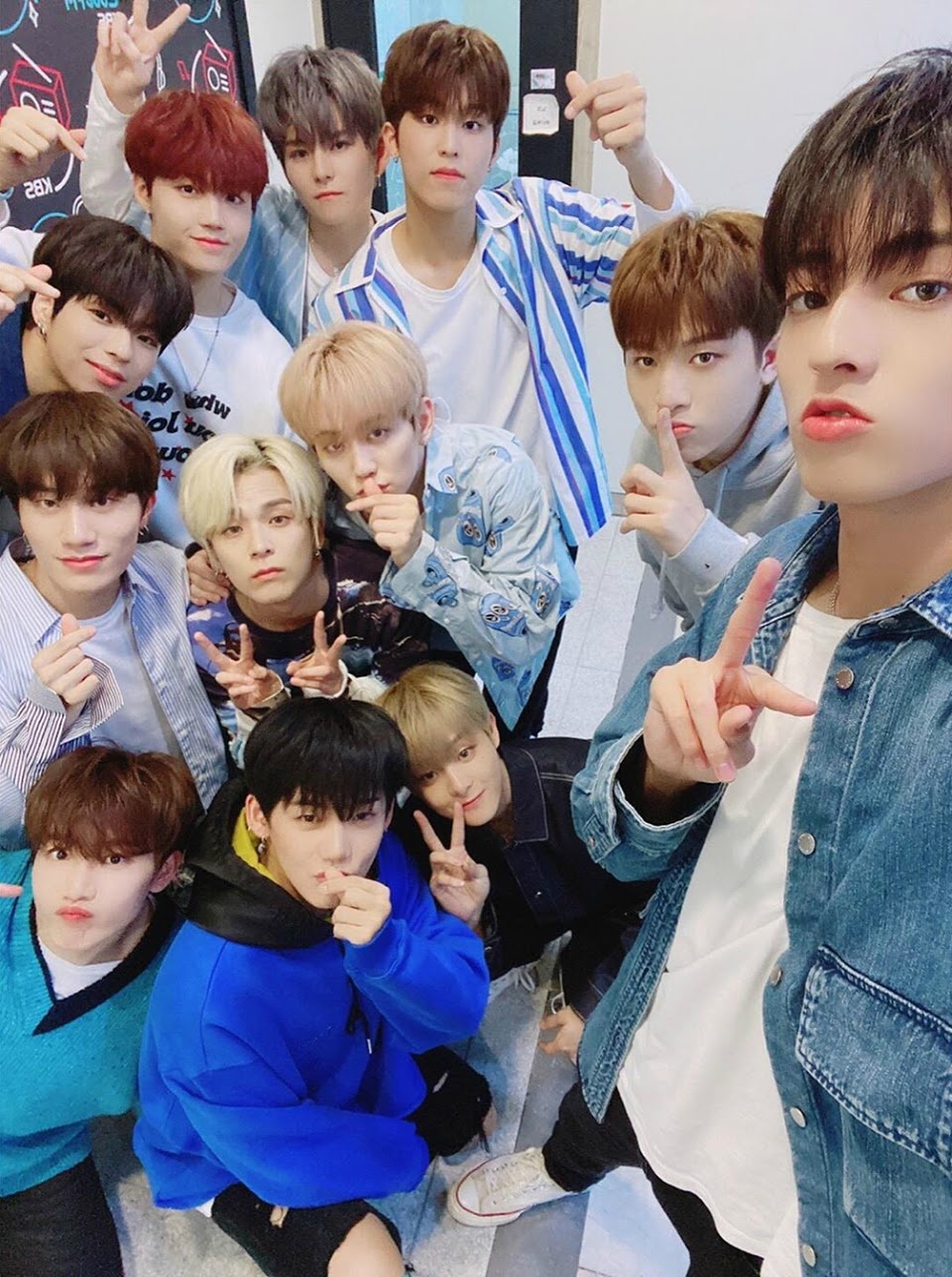 Tan binh TREASURE bi chi trich thieu ton trong tien boi anh 2