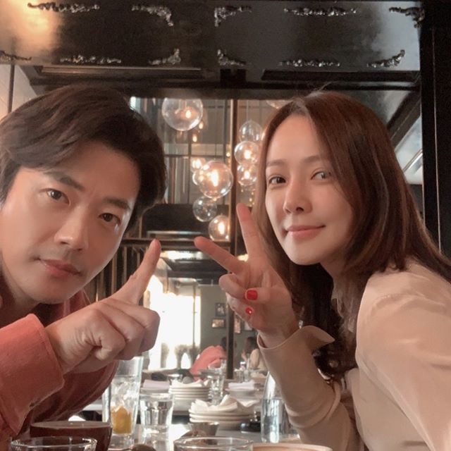 Vo chong Kwon Sang Woo ky niem 12 nam cuoi anh 1