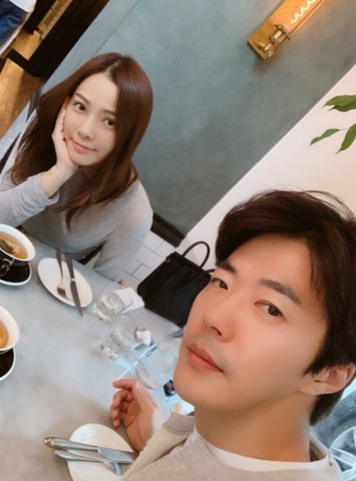 Vo chong Kwon Sang Woo ky niem 12 nam cuoi anh 2