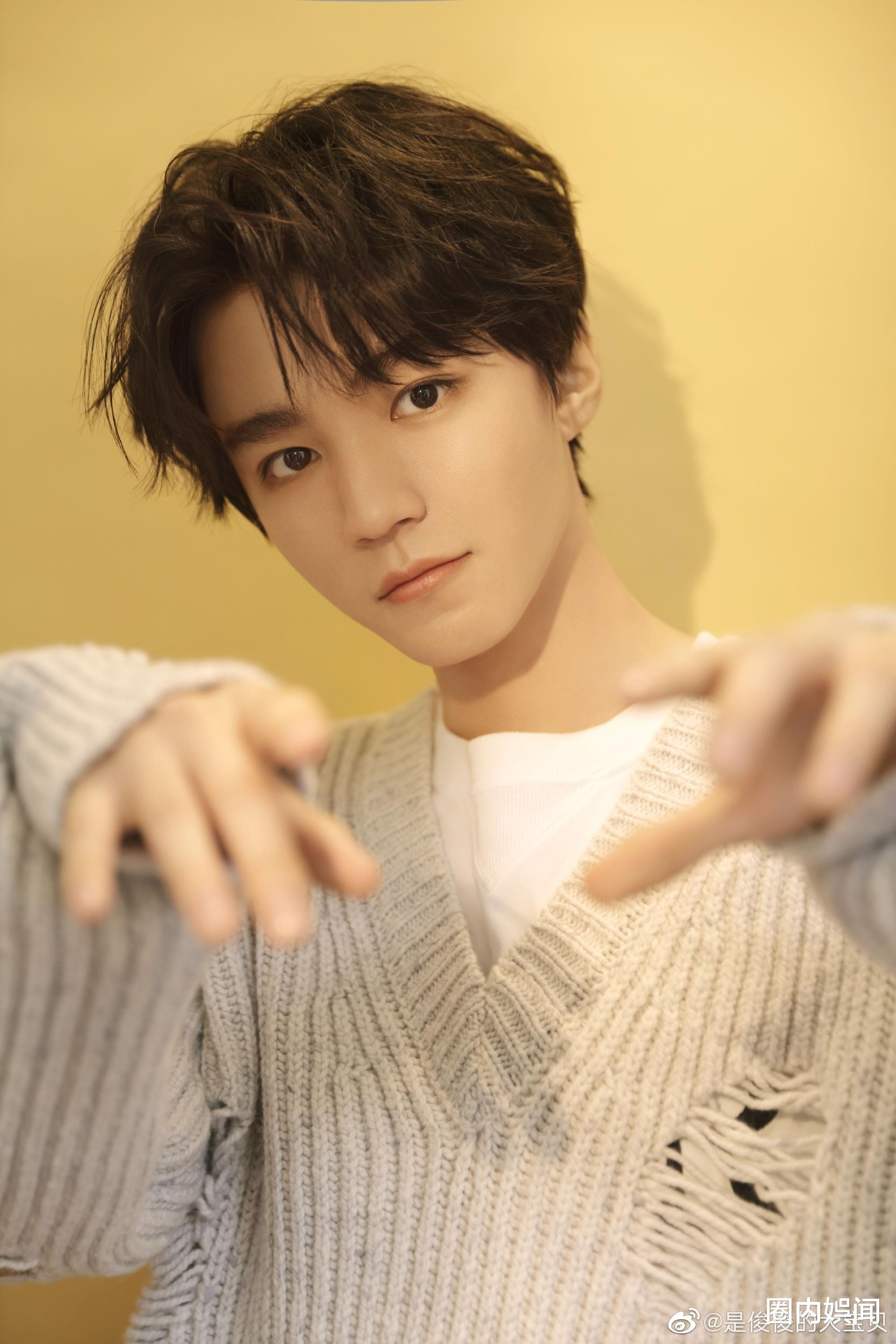 Vuong Tuan Khai phan ung ve tin phau thuat tham my anh 1