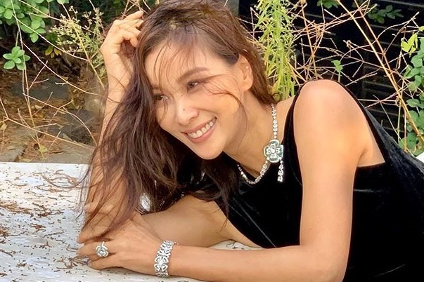 Go So Young - nguoi phu nu dung sau Jang Dong Gun hinh anh