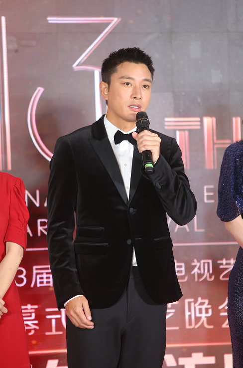 Nhan sac that cua sao Hoa ngu tai Kim Ung 2020 anh 12